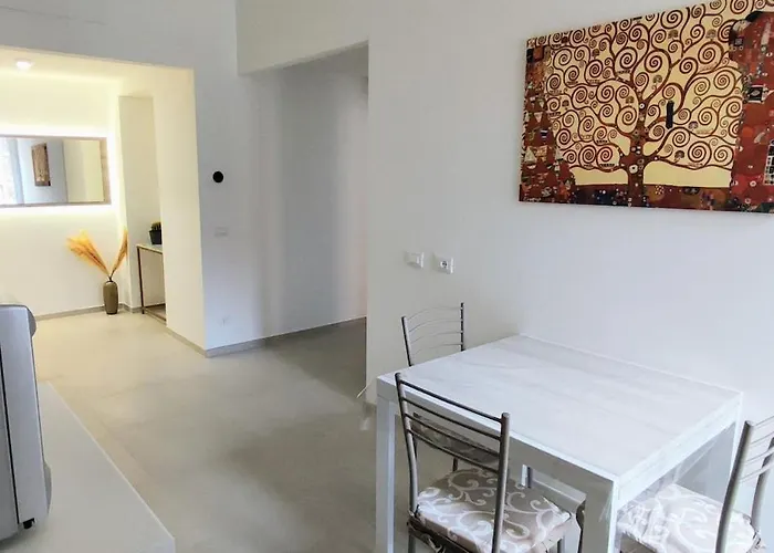 Apartament Vegliahome L Near Metro - Self Check-in